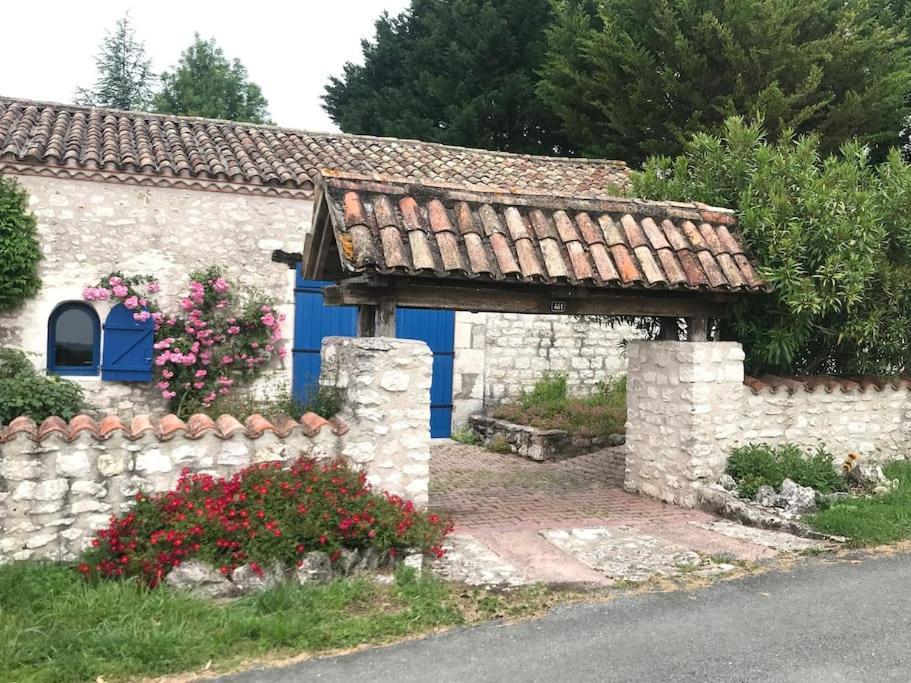 Gites De Lartigue Anthé Extérieur photo